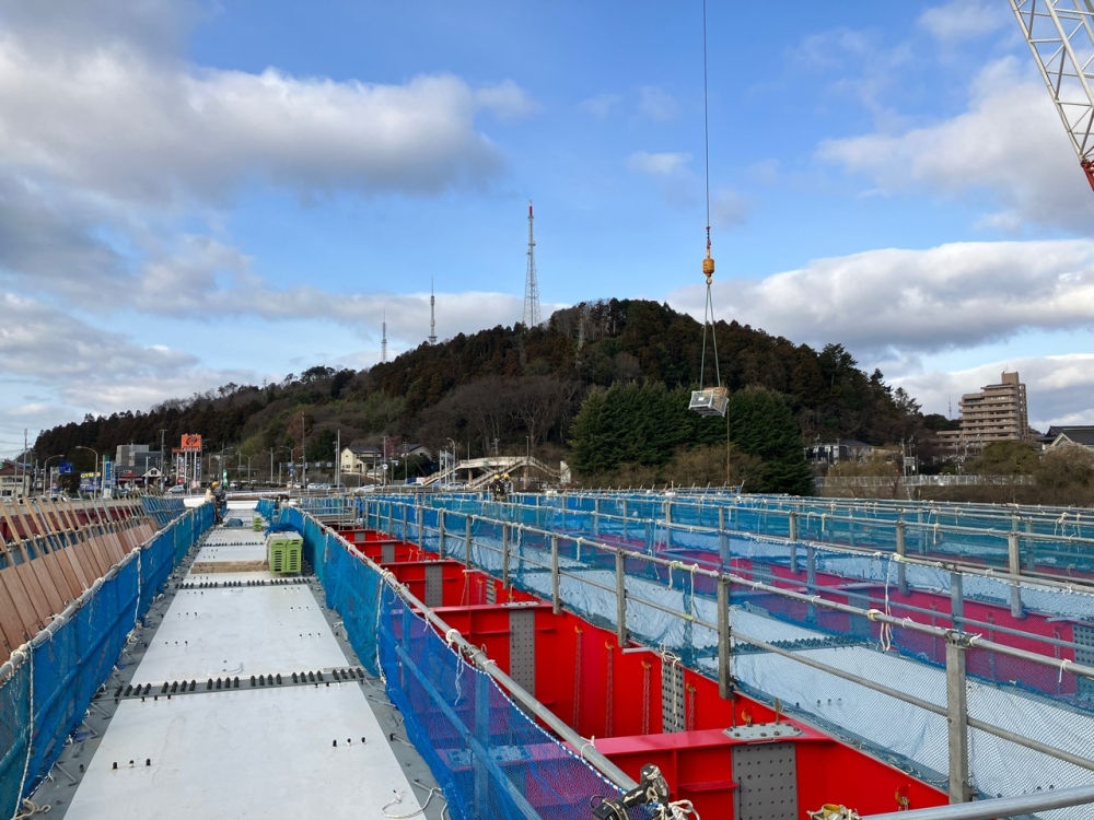 橋げた上全景（2月29日撮影）