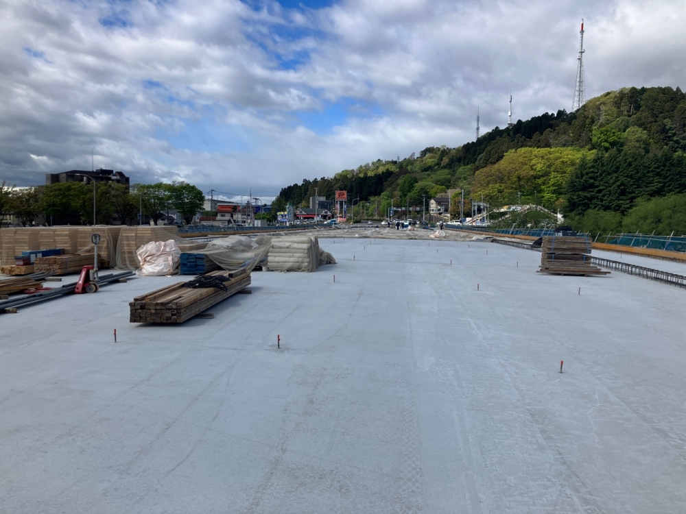 床版上全景(4月30日撮影)