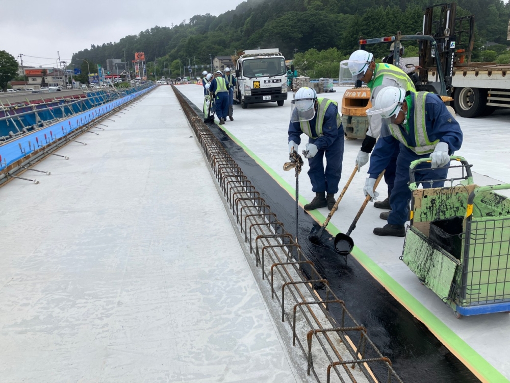 塗膜防水(鋼製排水溝設置個所)